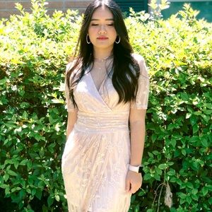 Light pink lace maxi dress (S)